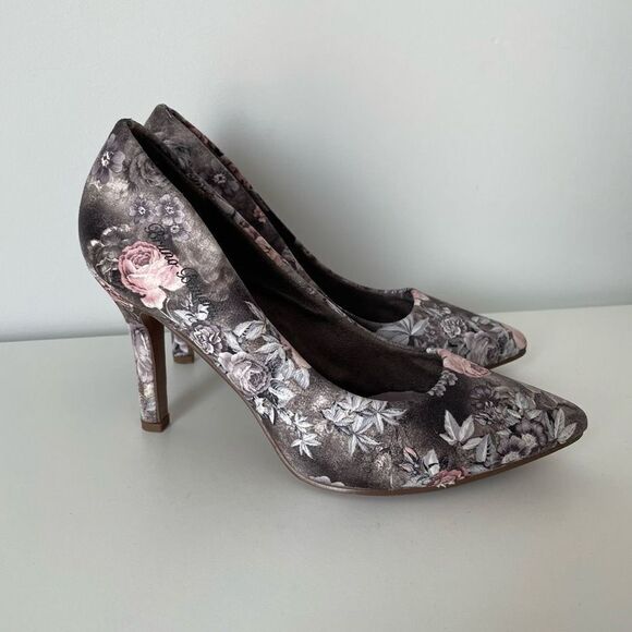 BRUNO BANANI Floral Grey Pointy Toe Size 37 (US 6.5) High Heel Shoes - Picture 1 of 8